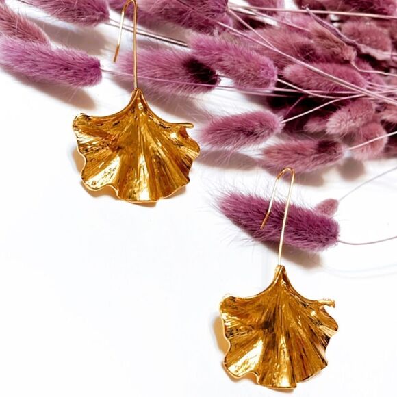 Ginkgo dangle earrings in gold #201 - Picture 2 of 5